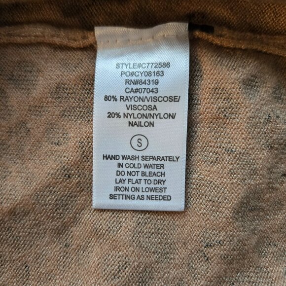 Cyrus Brown Leopard Print Soft Button Front Long Sleeve Cardigan Women Small NWT - Picture 5 of 9